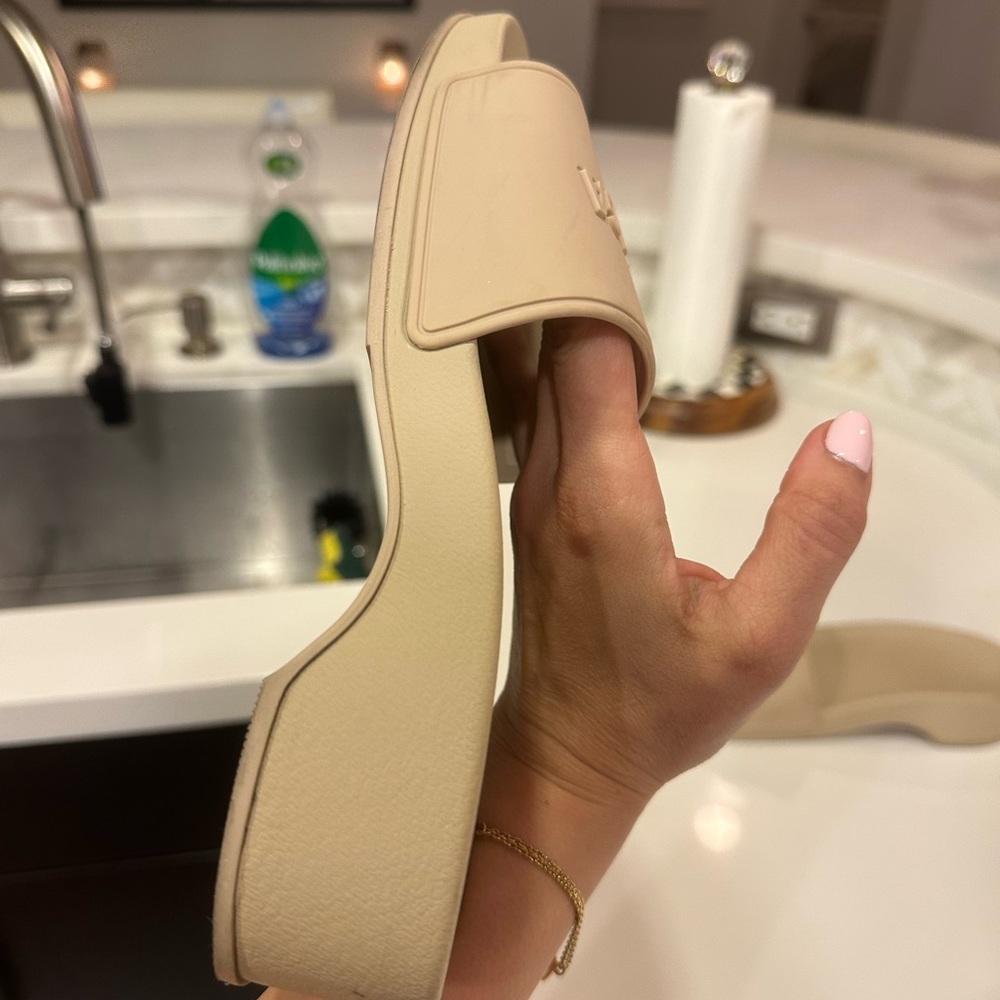 Balenciaga Pool Slides - Picture 7 of 15